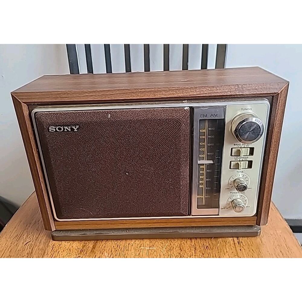 Vintage 1970s Sony AM/FM tabletop 13" radio IC-F9740W wood cabinet tested!